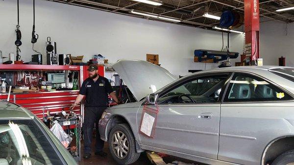 Full-Service Car Inspection Area at Elk River Tire and Auto Shop near Elk River, MN