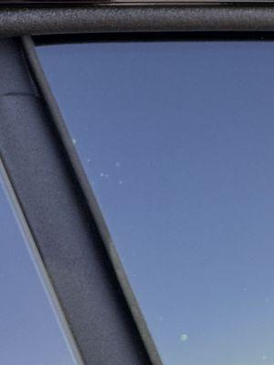 Air bubbles under window tint