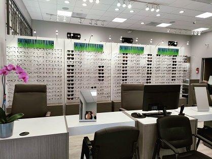 Giant Optical Selection Over 2,000 Designer Eyeglass Frames