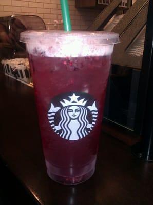 Venti very berry hibiscus - so refreshing!