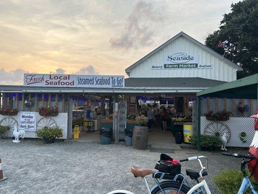 Seaside Farm Market