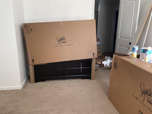 Incorrect dresser (1st delivery)