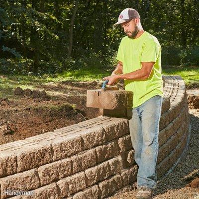 Concrete Block Retaining Wall Construction
We build with multiple types mof concrete blocks for retaining walls