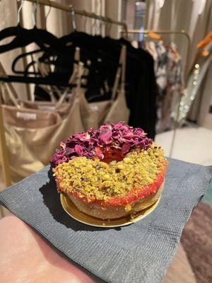 rose and pistachio donut