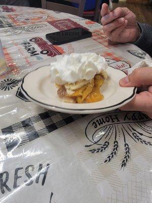 Peach  pie  with whip cream