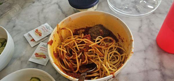 The sauce wasn't even very good. But they definitely don't put enough on their pasta.