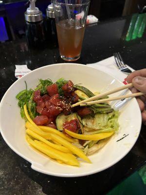 Tuna poke bowl