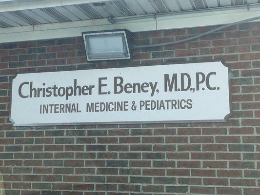 Dr Beney specializes in both internal medicine and pediatrics.