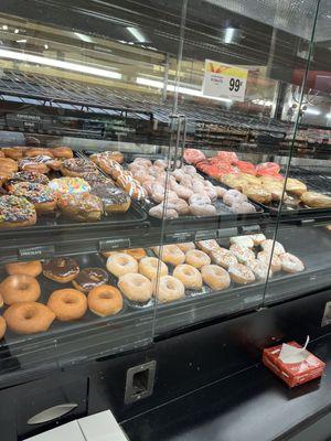 The best cheap JUMBO doughnuts.