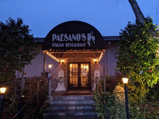 Paesano's Italian Restaurant