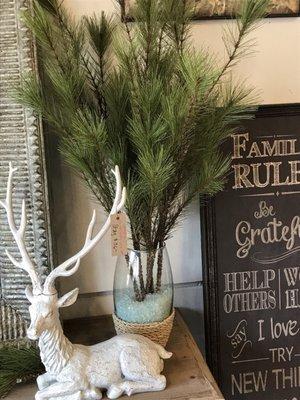 Nice decor that can be used all year!