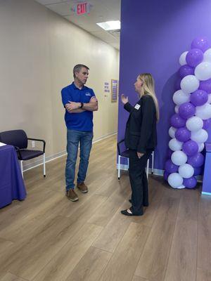 Our provider speaking to the mayor of Beaumont.