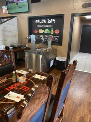 Salsa bar