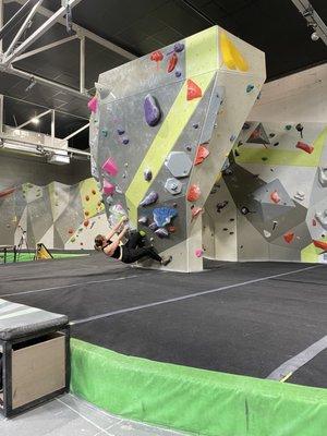 Bouldering area with unique and challenging routes