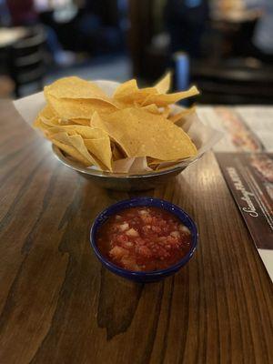 Unlimited complimentary Chips & Salsa