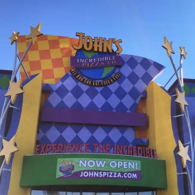 John's Incredible Pizza Company