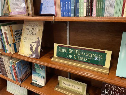 Chicago Bibles & Books