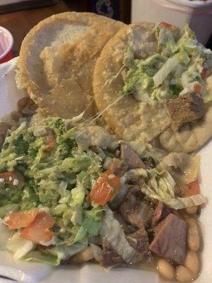 Puro frijol y unos tres pedacitos de lengua por casi $15! Como ??