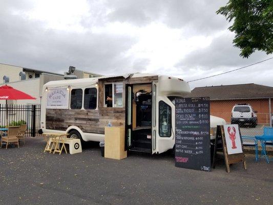 Mobile Kitchen!