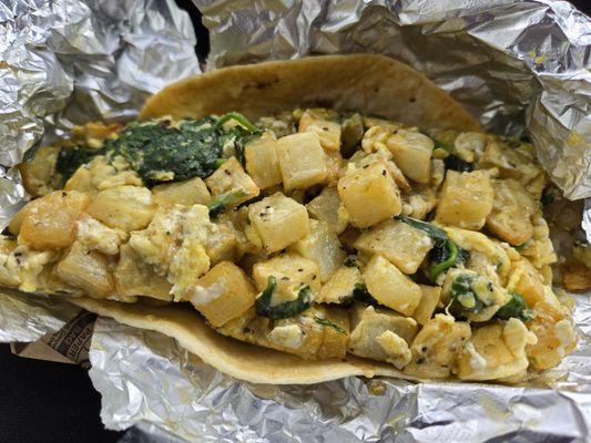 Potato egg & spinach taco