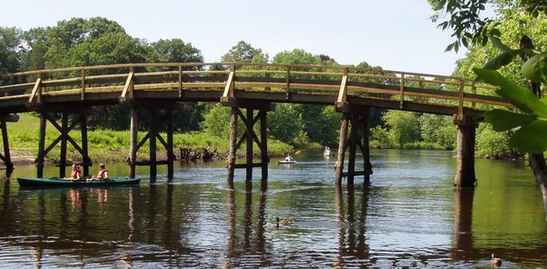 North Bridge Inn, walking distance to historic downtown Concord.