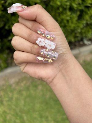 Stylish Nails & Hair