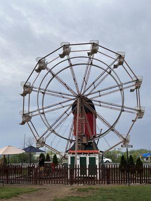 Ferris wheel