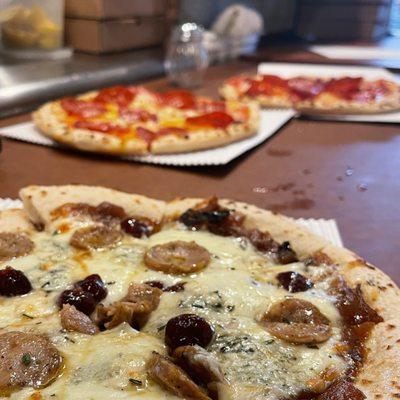 Sweet onion marmalade pizza.