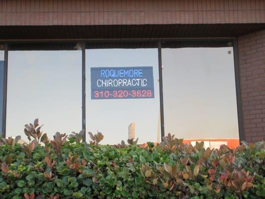 View of neon sign from Hawthorne Blvd.