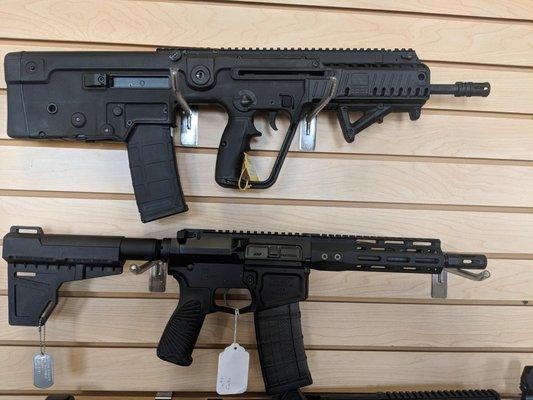 Looking for a compact rifle without sacrificing barrel length? The X95 is the answer. Even with a 16.5 " barrel the Tavor X95...