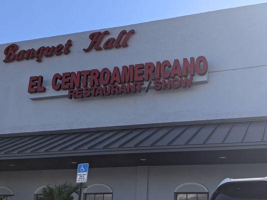 El Centroamericano Restaurant y Liquor Bar