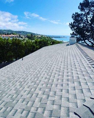 Beautiful skies and beautiful roof installation. Call us to schedule your next quote.