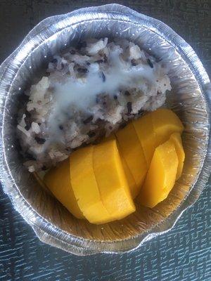 Sticky Rice w/Mango