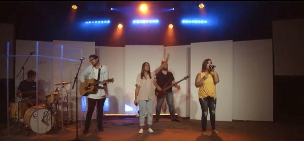 The amazing worship team!!