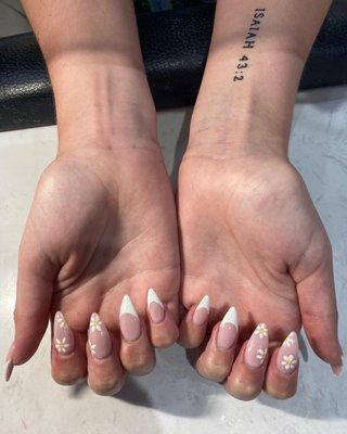 Stiletto nails