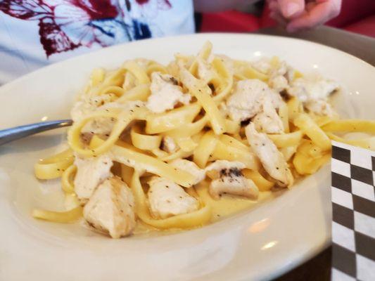 Chicken alfredo