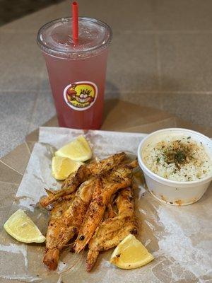 Grilled shrimp with rice and watermelon lemonade