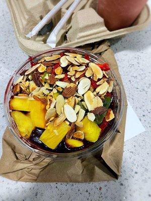 Delivery Sunshine State Acai Bowl! Super Amazing~