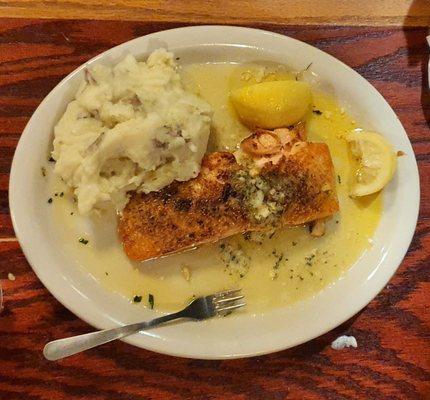 The salmon dinner at Nick's Seabreeze Inn that my friend ordered