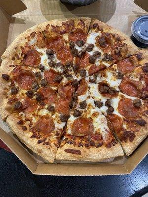 Large Pepperoni and Beef $7 Lovers Deal Pizza