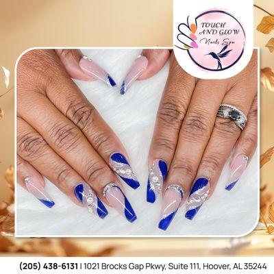 Let your nails do the talking! Shine on with custom rhinestone nail designs! 
Book now, sparkle later! 
______________________________