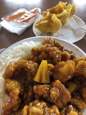 Pineapple chicken and crab rangoon - great and friendly service