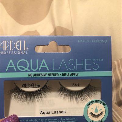 Super easy water activated lash strips!