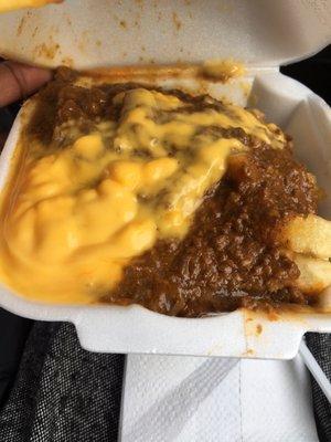 Chili cheese fries