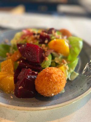 Roasted beet salad