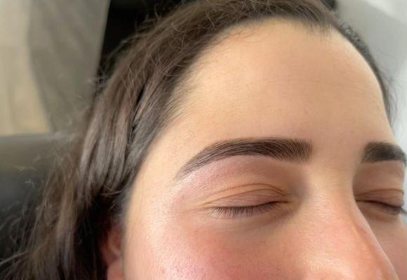 Our beautiful Customer after Eyebrow Threading and Tinting services...