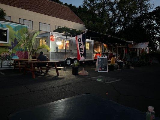 Outdoor dining and the food truck