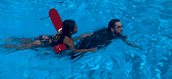 Learn to Swim Alief Natatorium. AquakAre Swim School.