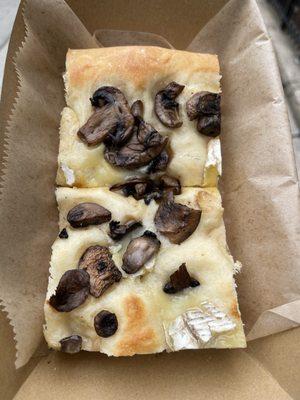 Mushroom and Brie  Follow @BZeaters on IG for more food recs!