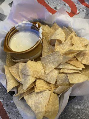 Queso & Chips